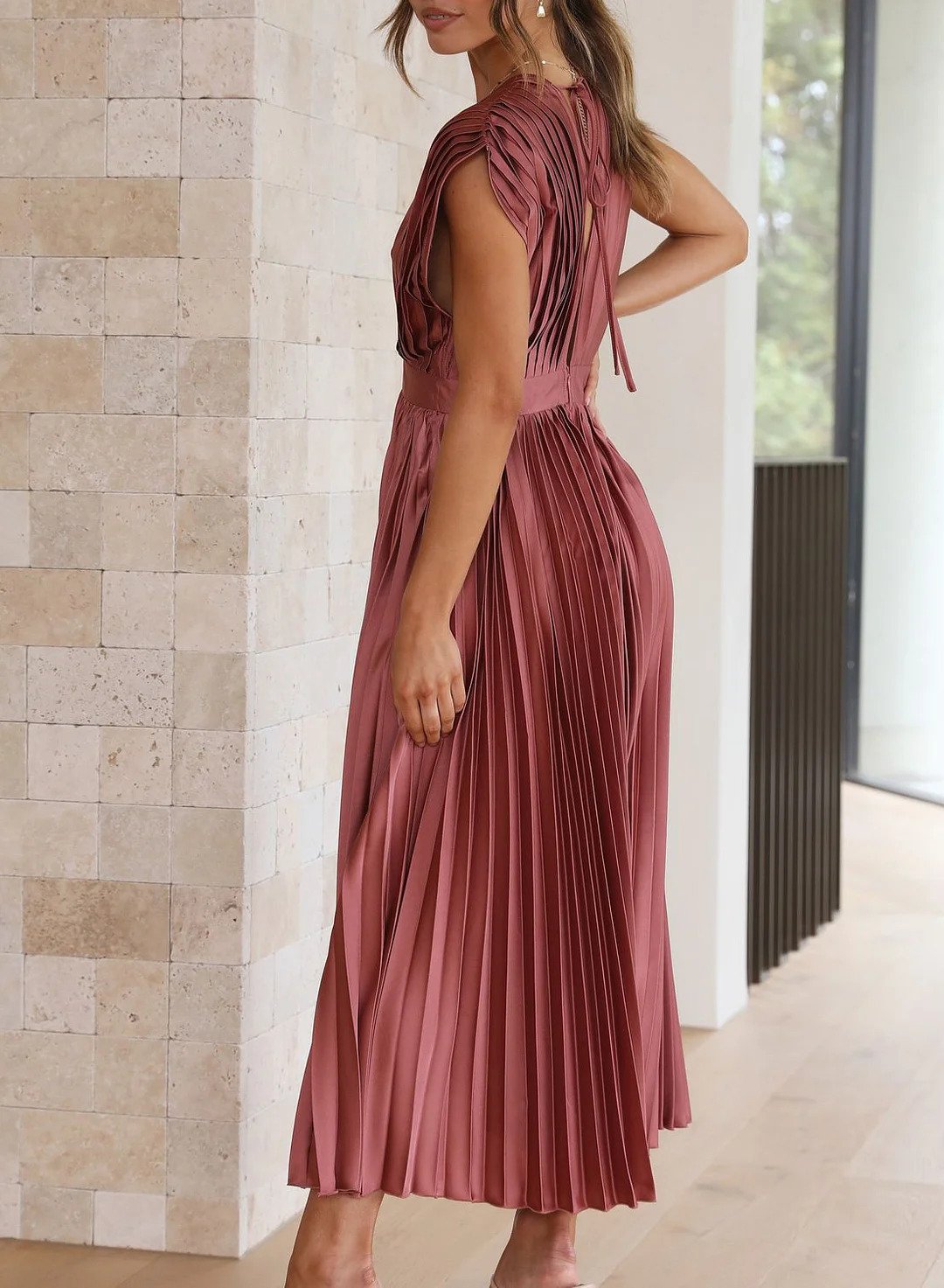 Leonie – Maxi-jurk met vloeiende snit en elegant design