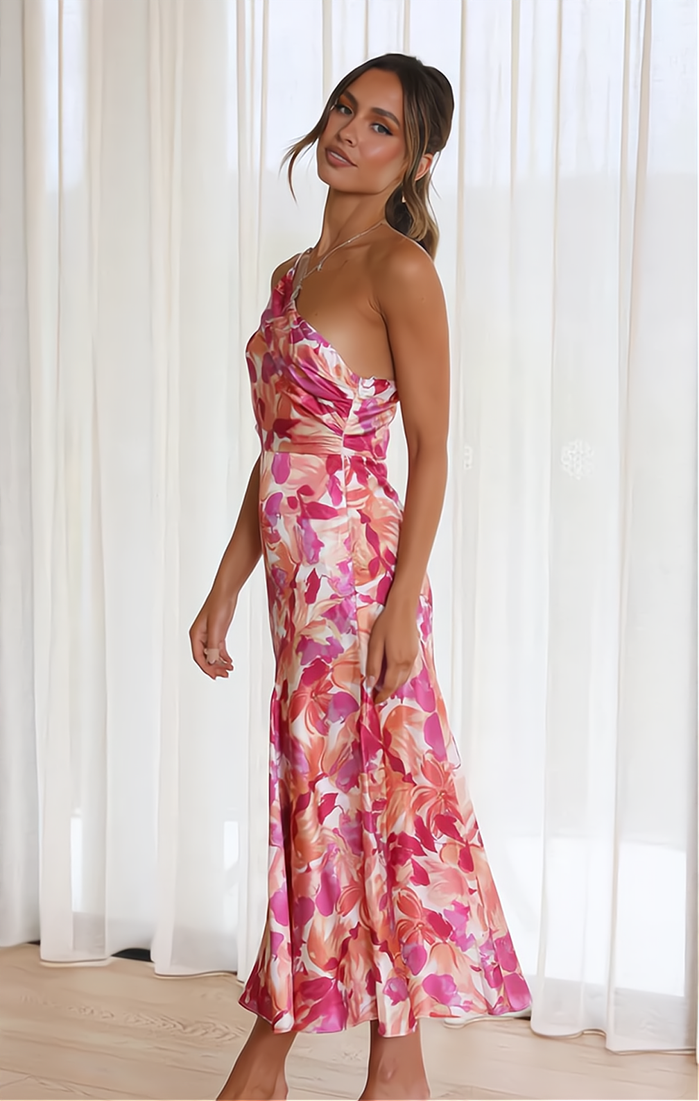 Charlene Sommerkleid mit Blumenprint und Spaghettiträgern – Leicht und feminin