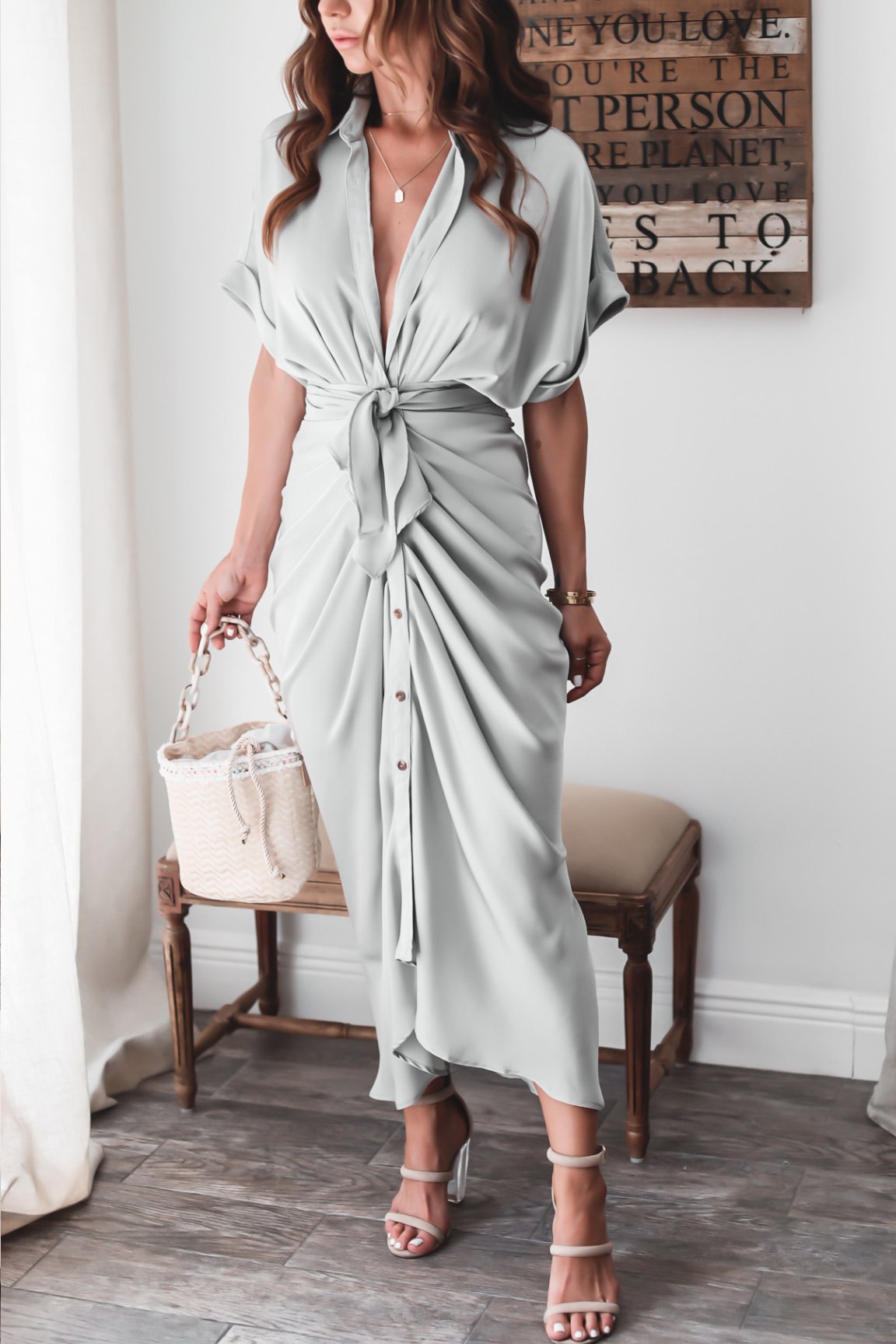 Classy – Gedrapeerde jurk met V-hals voor stijlvolle optredens