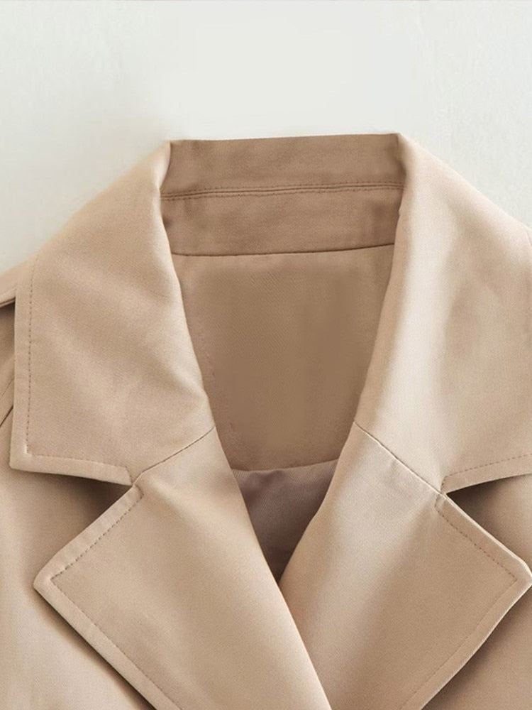 Trench-coat court beige – Veste femme chic et intemporelle pour chaque look