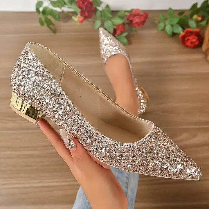 Quenna Schoenen | Sprankelende Glitter Lage Hak Schoenen voor Feestelijke Looks