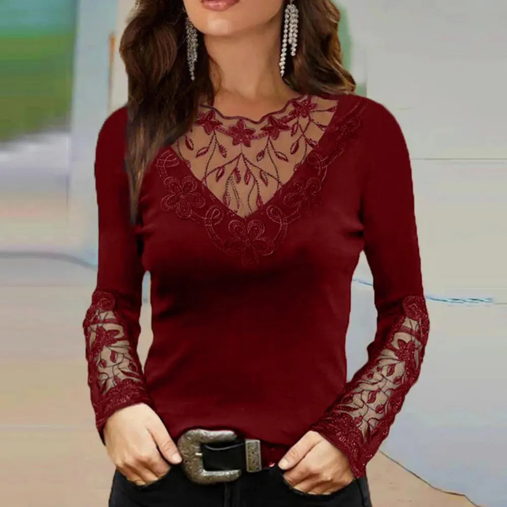 Blouse à col en V Kelly avec dentelle – Design élégant et confortable