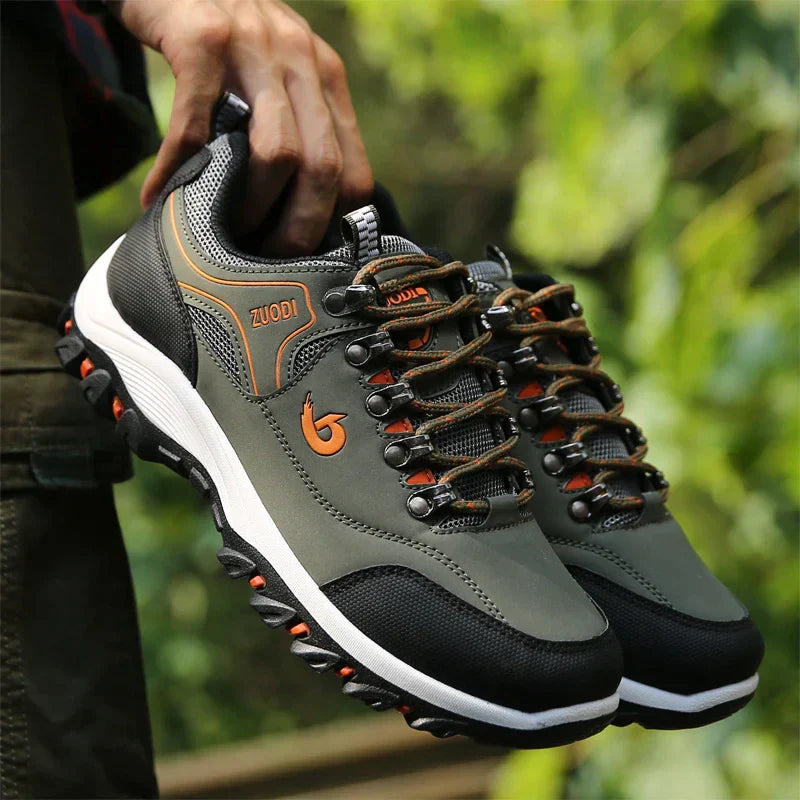 Saki Outdoor Wandelschoenen voor Heren – Ondersteuning en Avontuur